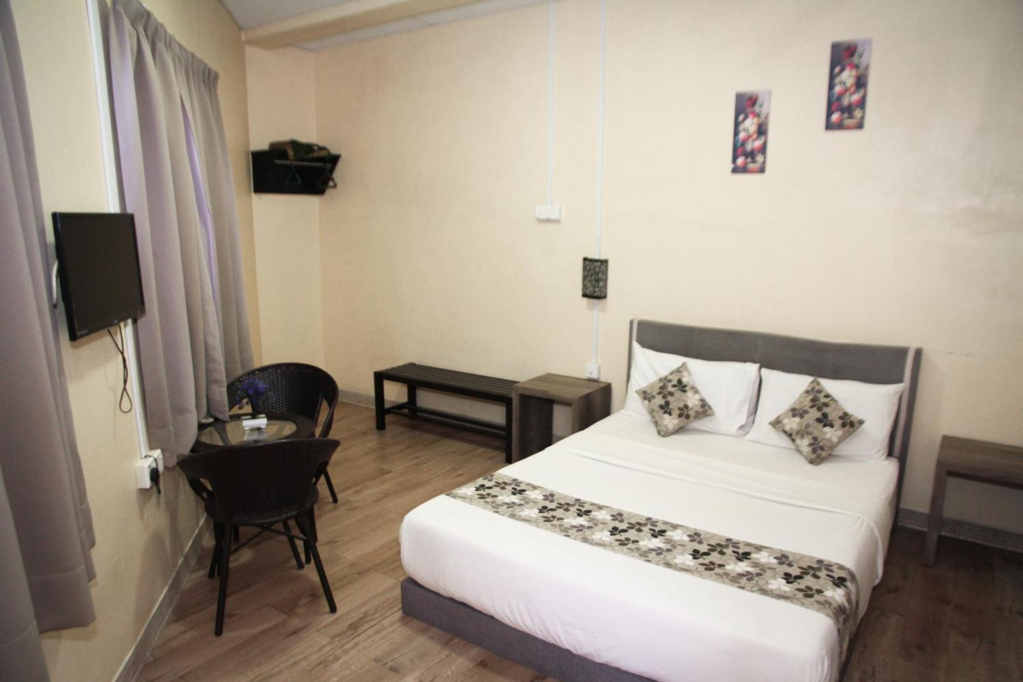 Myra Hotel Mersing Exterior photo